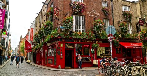 temple bar pub opening hours
